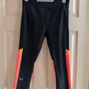 Under Armour Women Black and Orange Crop Leggings